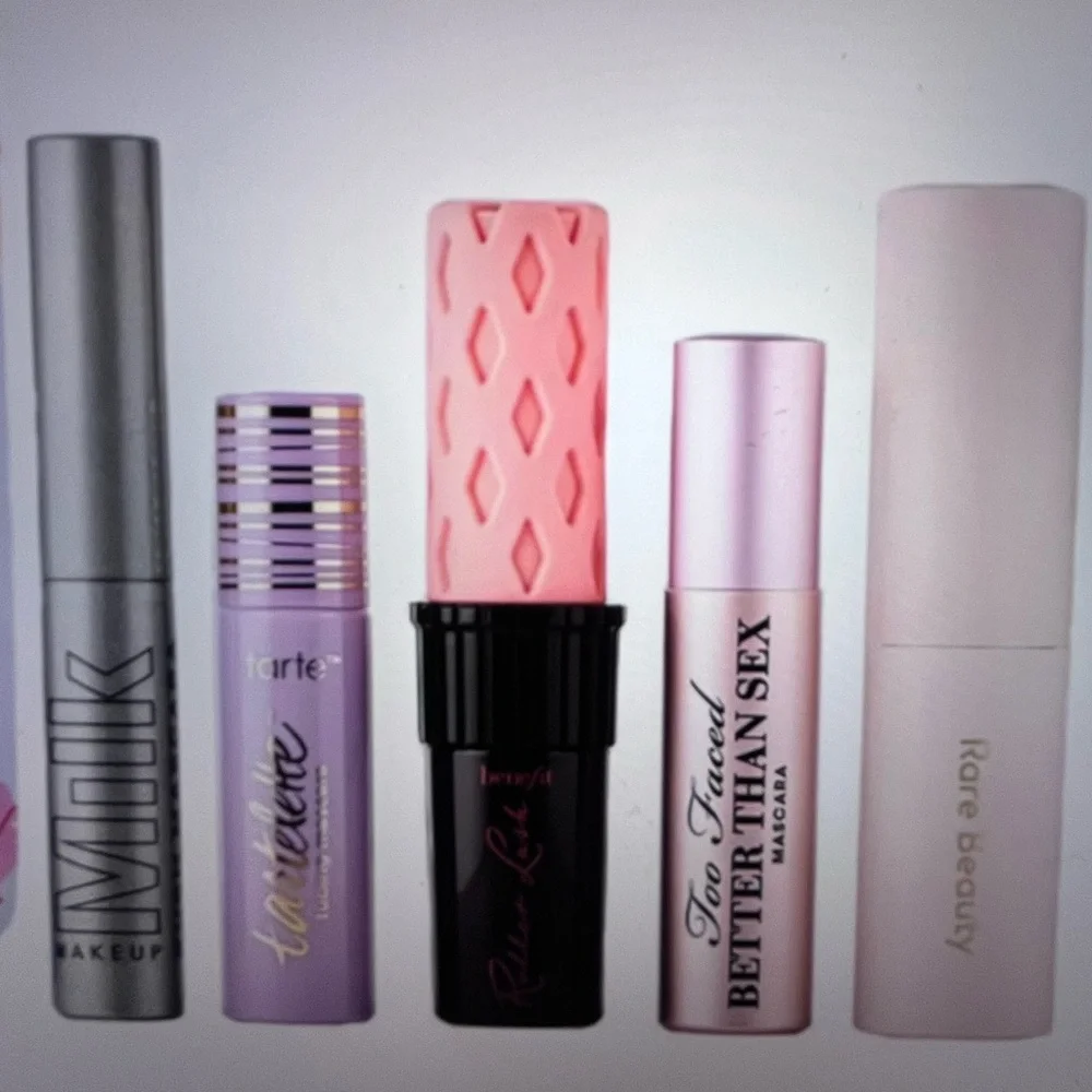 👀 SEPHORA FAVORITES LASHSTASH TO GO SET WITH REDEEMABLE VOCHER 👀 NWT 👀